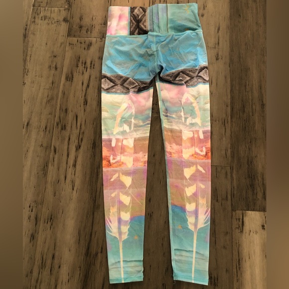 NWOT Teeki Tarot Magic Leggings Size Small - Picture 4 of 4